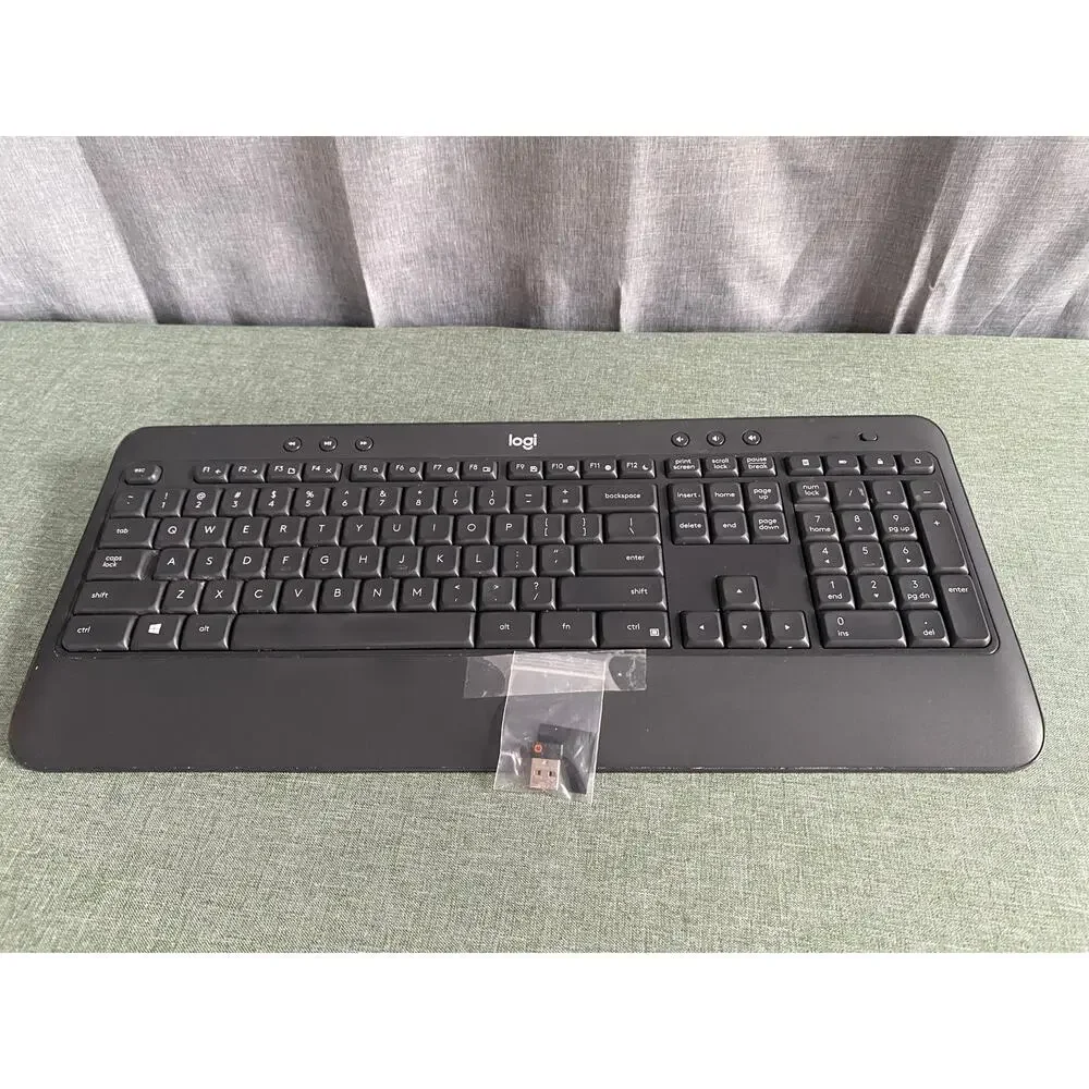 Logitech K540 Advanced Wireless Keyboard with Unifying USB Receiver